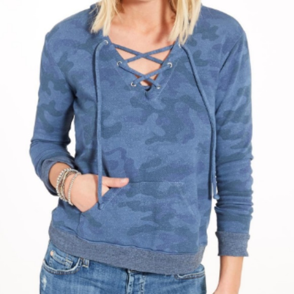 sundry camo sweatshirt